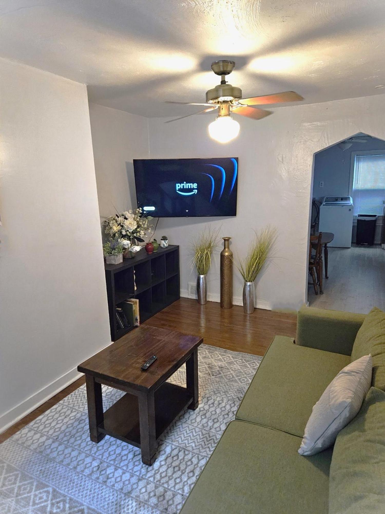 3 Bedroom Southside Pad - Sleeps 8 - Amazing Location Pittsburgh Buitenkant foto